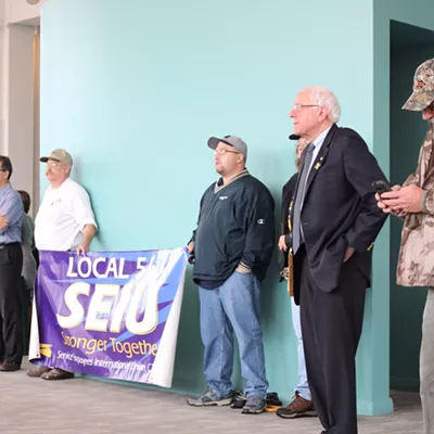Image: Sanders to Campaign in New Hampshire on Saturday