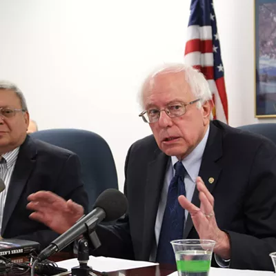 Image: Sanders to Return to Iowa in September