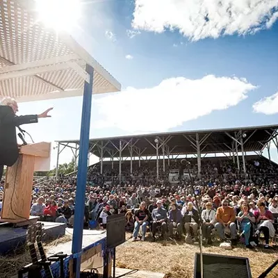 Image: Spokesman: Sanders to Decide on Presidential Run Within Weeks
