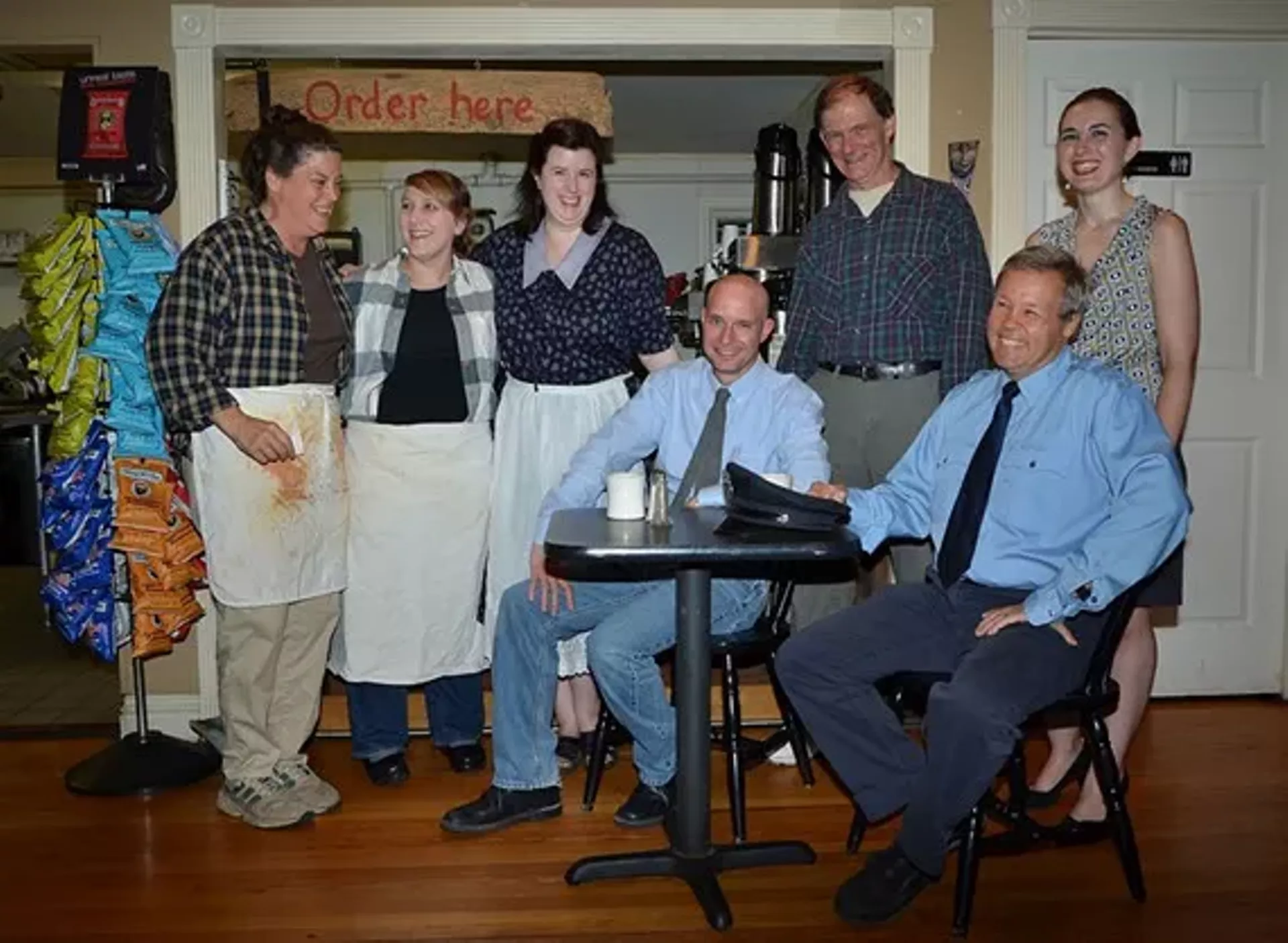 0288d672_full_cast.webp