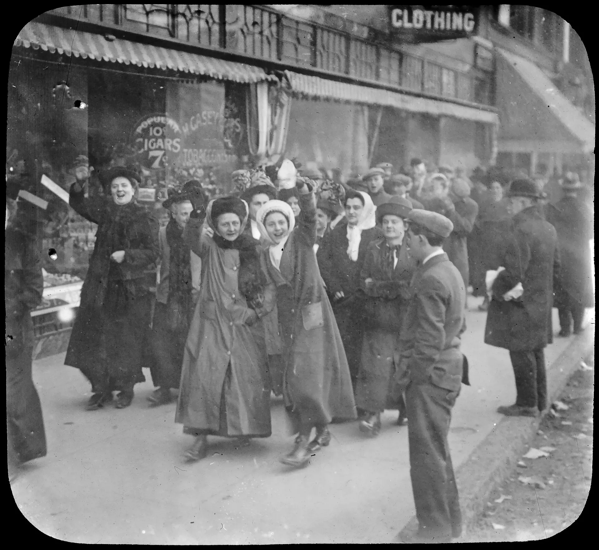 17e806a0_womenmarching-1-lawrence-small.webp