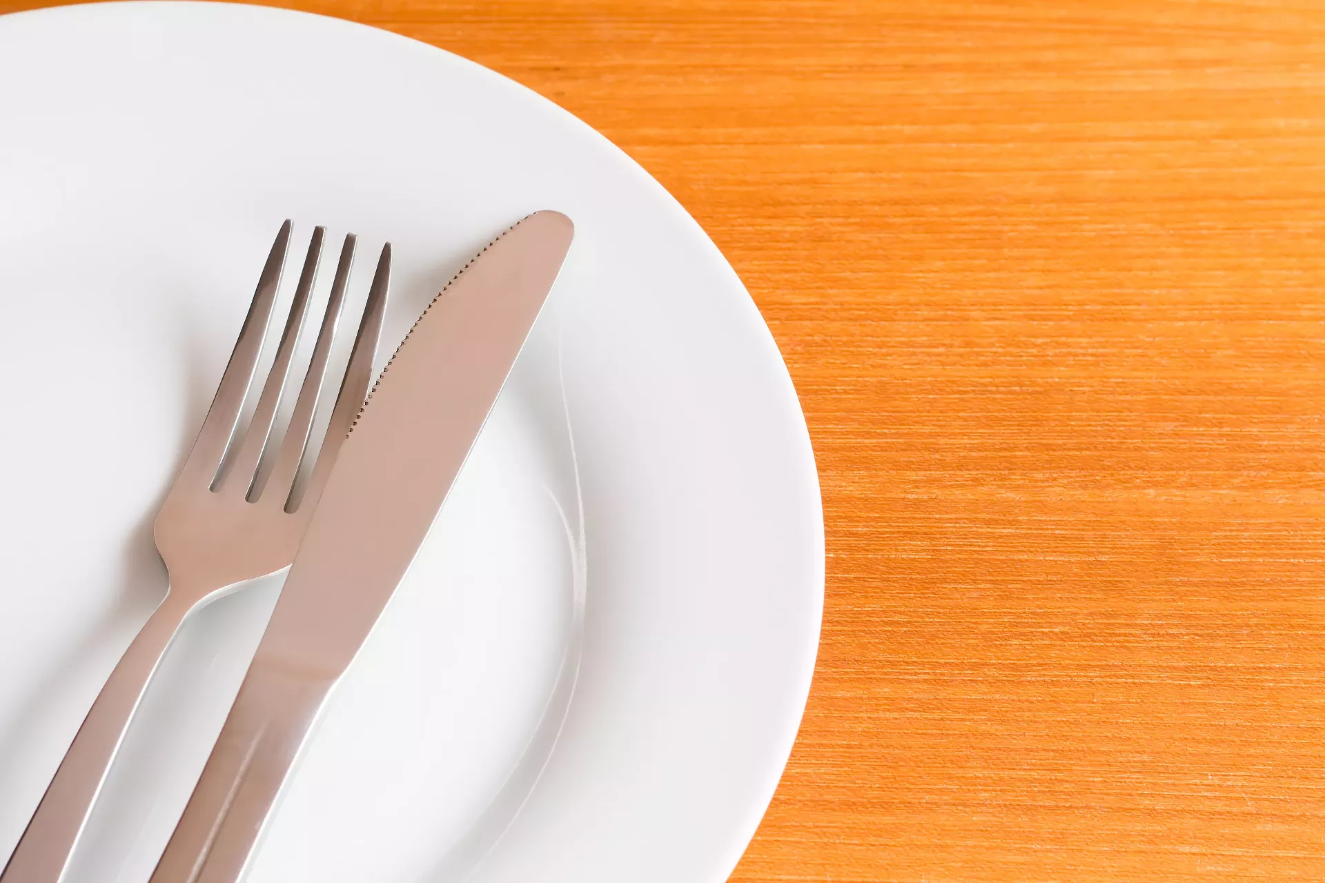 place_setting-2.webp