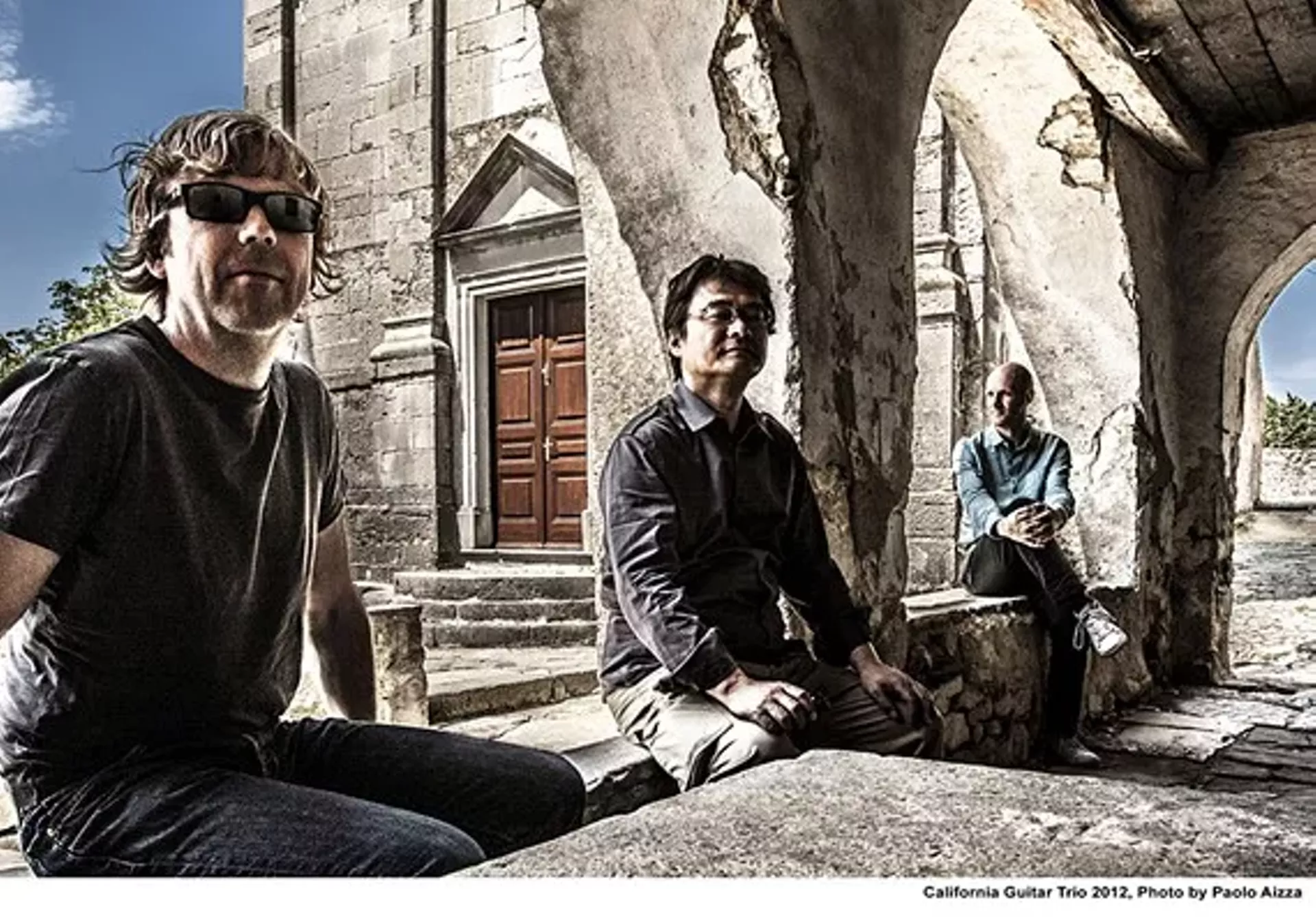 c5e677a9_caliguitartrio-cred-paoloaizza.webp