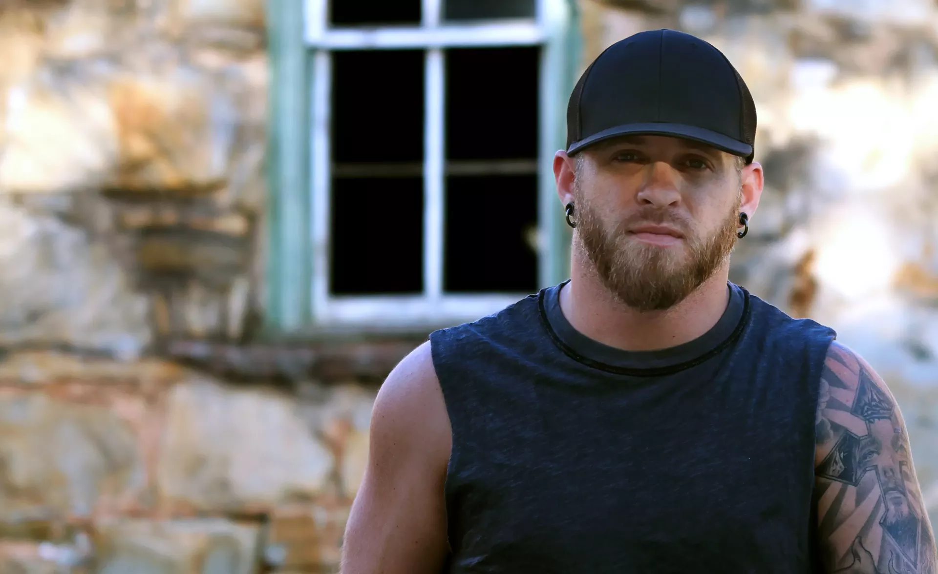 brantley_gilbert1_courtesy_of_lyn_sengupta-calendar-spotlight-ravin.webp