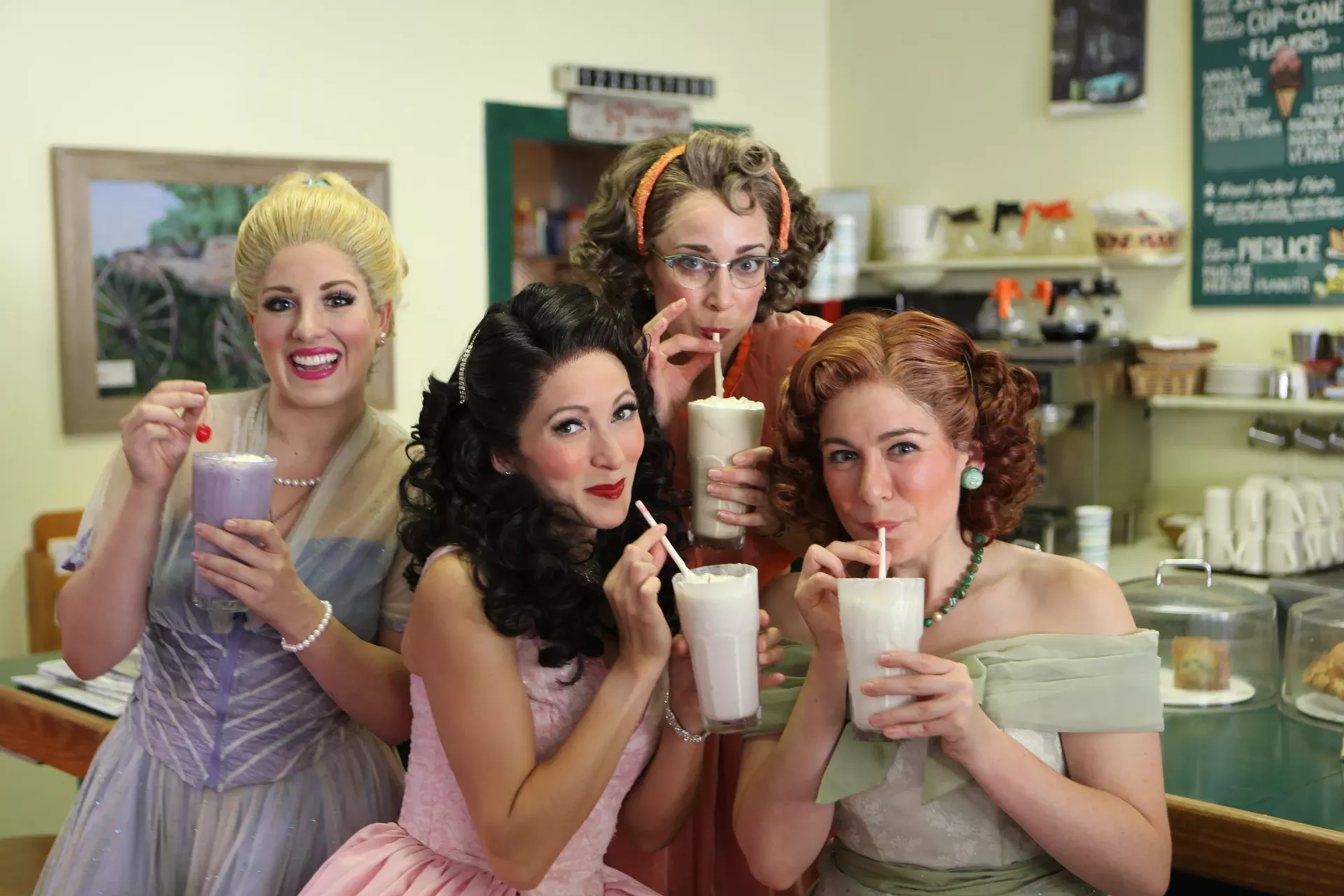 _the_marvelous_wonderettes_1-calendar-spotlight-ravin.webp
