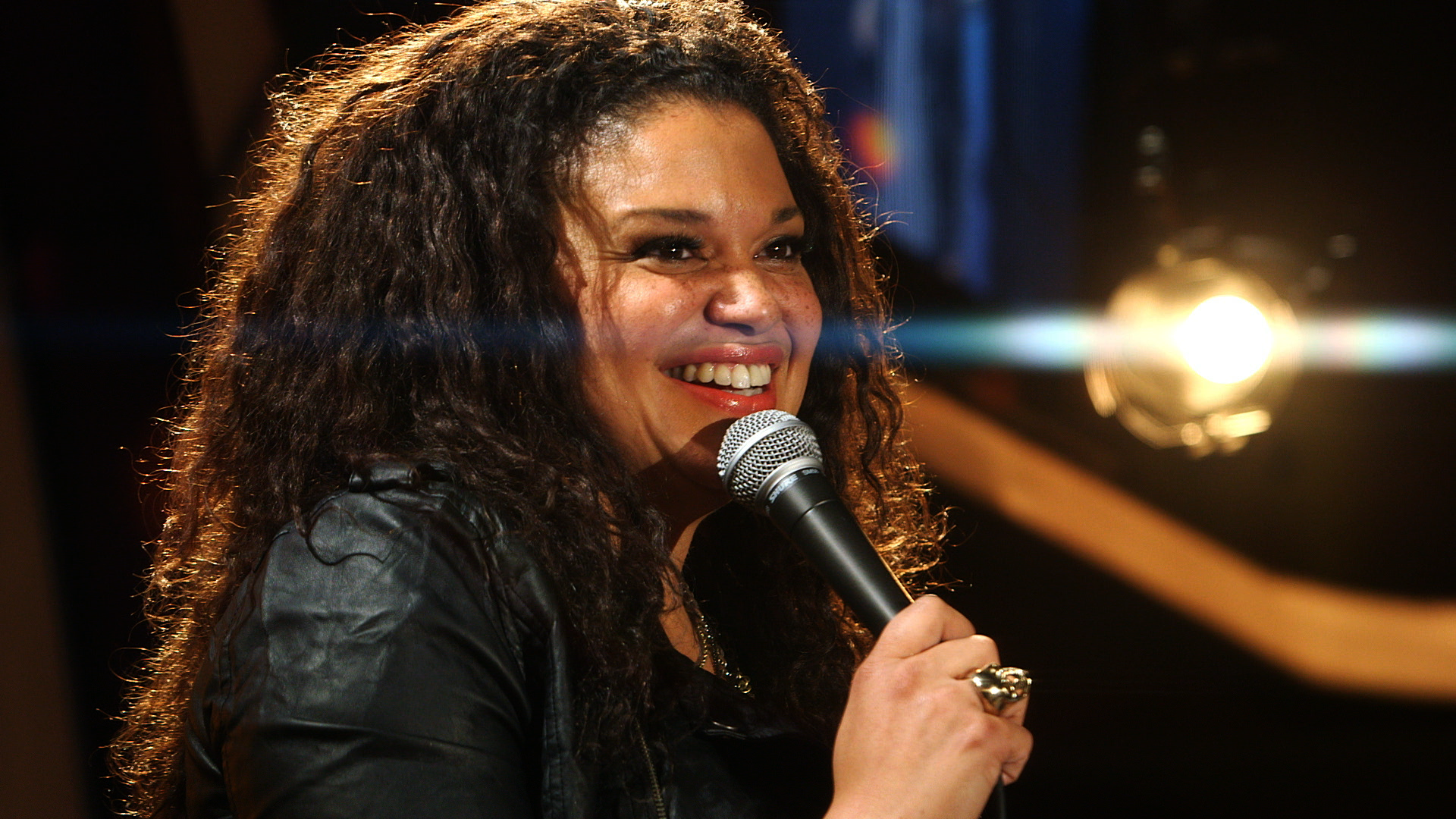 1498745718-michellebuteau.png