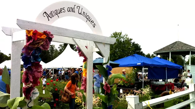 Image: Antiques & Uniques Festival