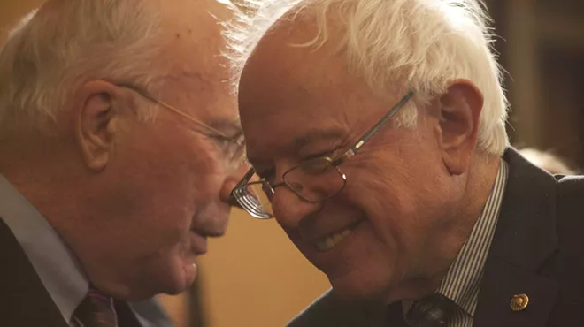 Image: Leahy, Sanders Back Trump Inquiry, But Not Impeachment &mdash; Yet
