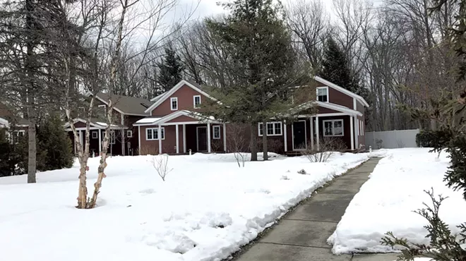 Image: Burlington Reverses Decision to Demolish Homes Near the Airport