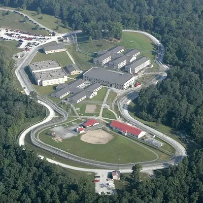 Image: Private Prison Company Lobbies Vermont Officials to Build Proposed Facility