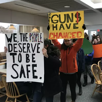 Image: At Statehouse Rally, Vermont Students Join Call for Gun Control