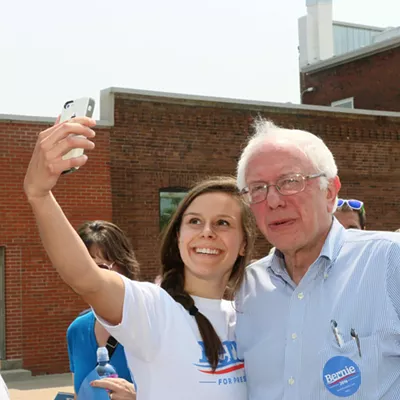 Image: Sanders 'Disappointed' by Democratic Debate Schedule
