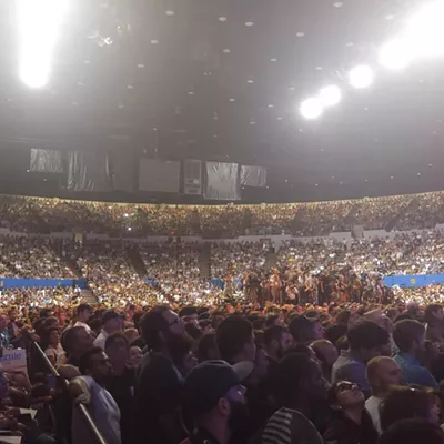 Image: Bernie Bits: Sarah Silverman Introduces Sanders at L.A. Rally