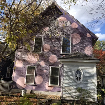 Image: Foreskin House for Sale: Burlington Landmark Hits the Market