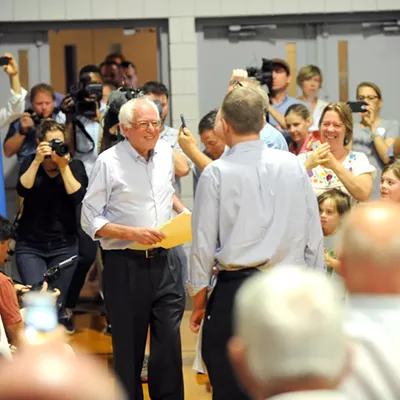 Image: Sanders Tied for First Among Vermont Republicans