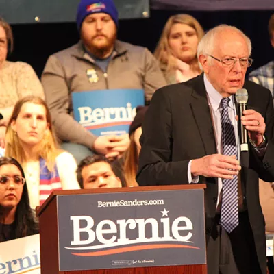 Image: Campaigning in New Hampshire, Sanders Slams Buttigieg&rsquo;s Billionaires