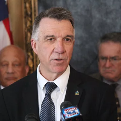 Image: Scott Issues Stay-at-Home Order as Coronavirus Spreads