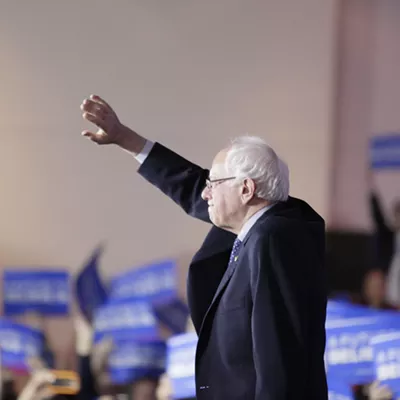 Image: 'Tie Ballgame': Sanders Hits a Home Run in Iowa