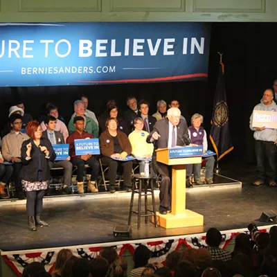 Image: 'Live From New York, It's Bernie Sanders!'