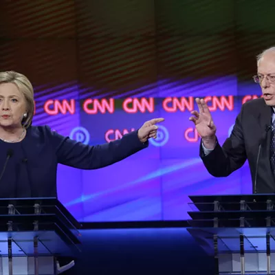 Image: Clinton and Sanders Engage in Testy but Substantive Debate