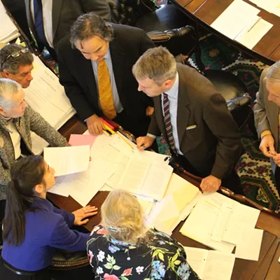 Image: Senate Votes to Allow Publicly Financed Candidates to Run Earlier