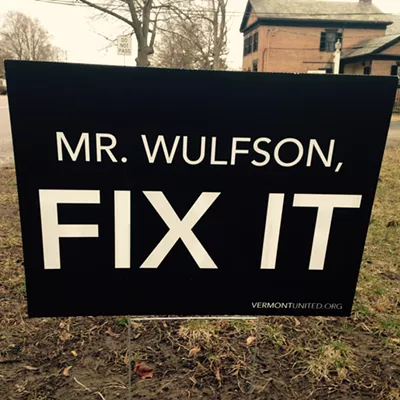 Image: In Shelburne, 'FIX IT' Signs Speak to Vermont Railway President