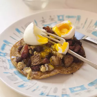 Image: Farmers Market Kitchen: Honeyed Ham-and-Blue Tostada
