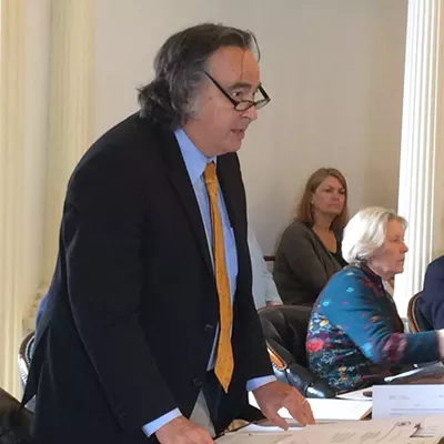 Image: Senate Narrowly Supports Administration&rsquo;s Privatization Initiative