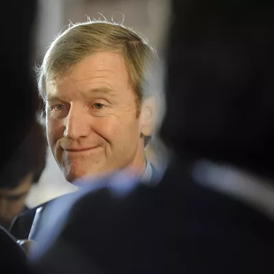 Image: Milne Wavers on Presidential Pick After Release of Lewd Trump Tape
