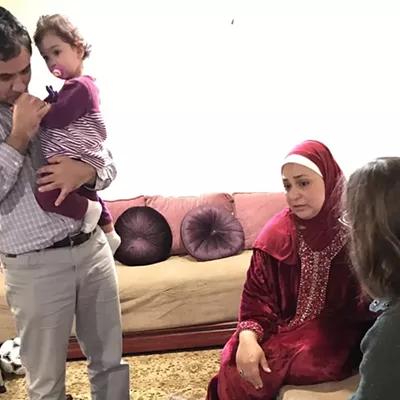 Image: Vermonters Visit Muslim Canadian Family Turned Back at Border
