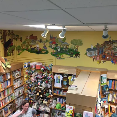 Image: Phoenix Books Burlington Unveils Kid-Friendly Mural
