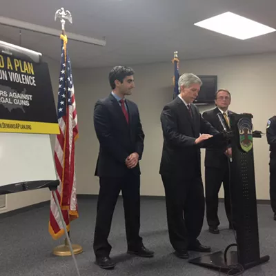 Image: Weinberger and Fellow Mayors Call for New Federal Gun Laws