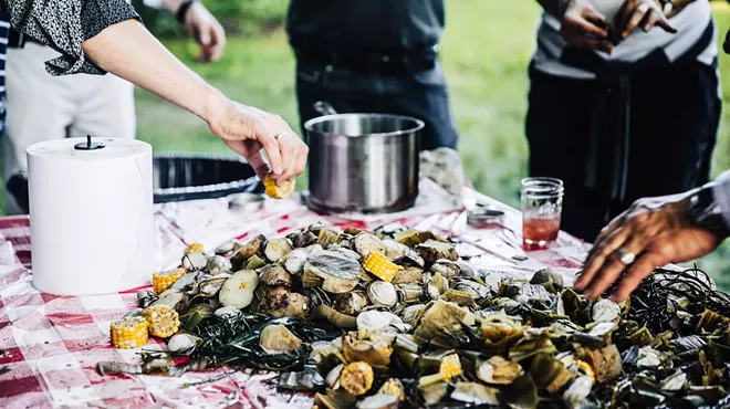 Image: Adventure Dinner: North Country Seafood Boil