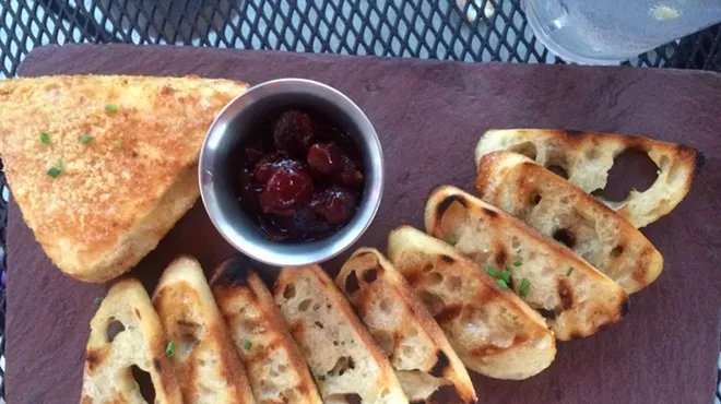Image: Alice Eats: St. Paul Street Gastrogrub