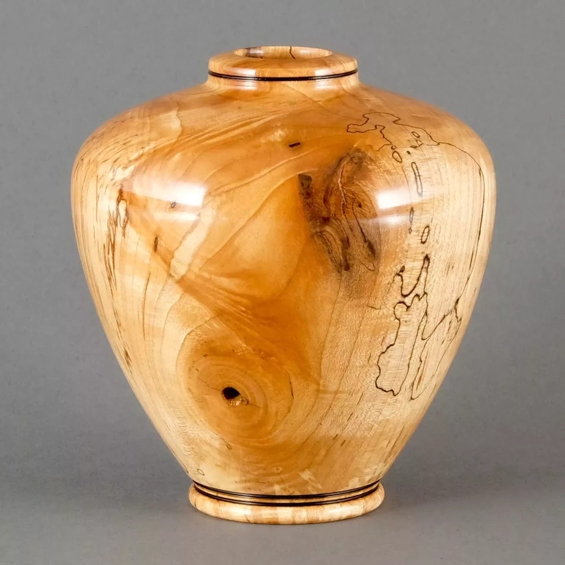Woodturned vessel by David Munyak