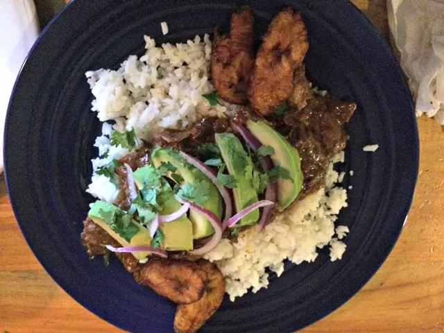 Alice Eats: Burt's Irish Pub