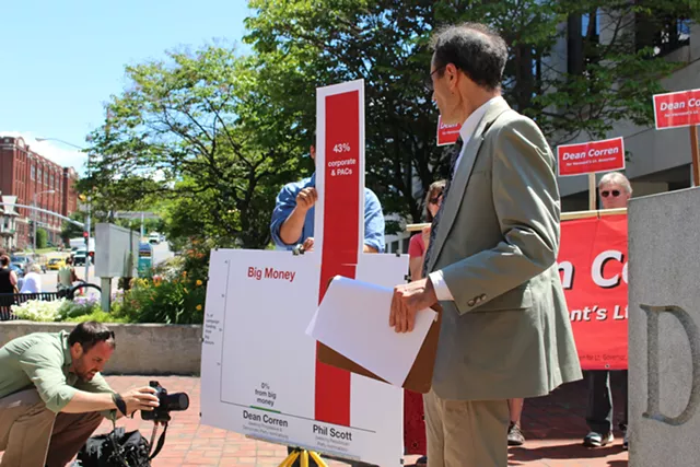 Corren Calls for Expanding Public Election Financing