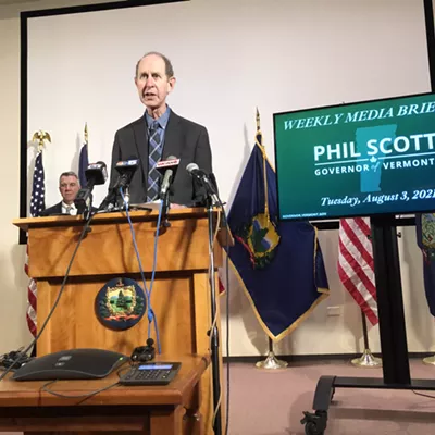 Image: Despite Rising Case Counts, Vermont Officials Stay the Course
