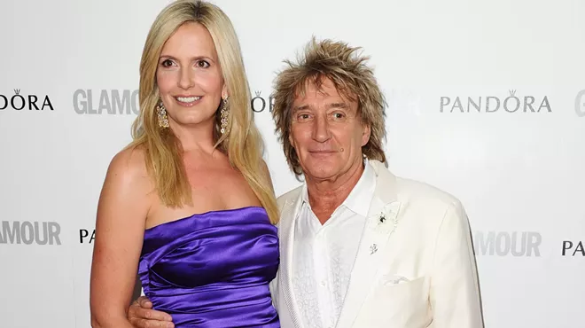 Image: Dreaming of a White Christmas, Rod Stewart Visits Vermont, Scores Sweet Leather Jacket