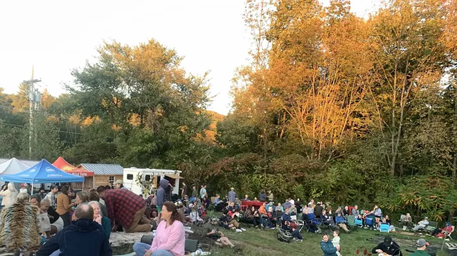 Image: Fried Chicken & Pickin'