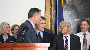 Gov. Peter Shumlin and Health Commissioner Harry Chen in December 2014
