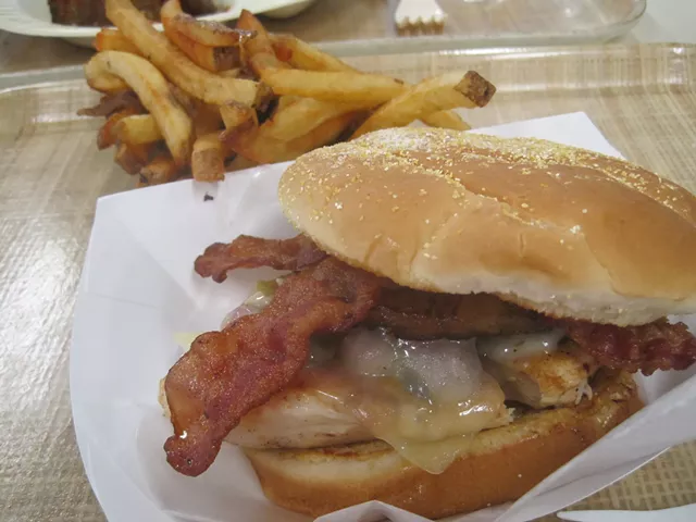 Alice Eats: Warner's Snack Bar
