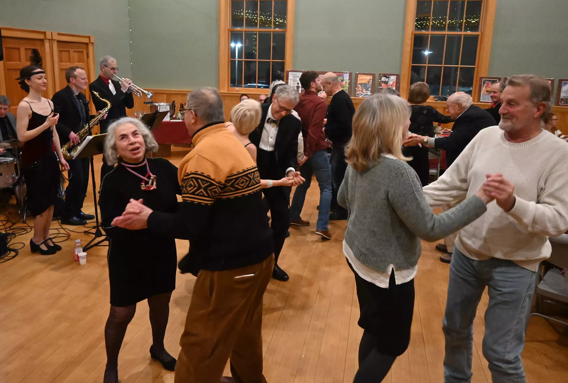 3.dancers_at_holiday_cabaret.webp