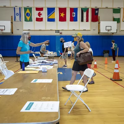 Image: In-Person Voting Is Light, But Turnout High for Pandemic Primary