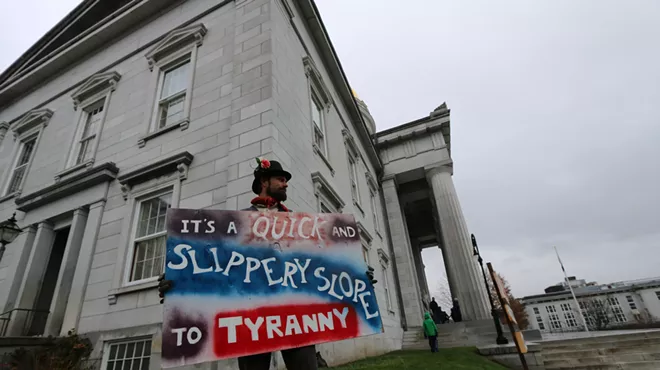 Image: Vermont Lawmakers Approve Bill That Allows Towns to Require Masks