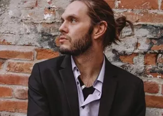 Ho! Hey! Maxwell Hughes (ex-Lumineers) to Play Skinny Pancake