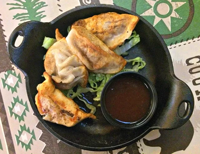 Alice Eats: North Country Saloon