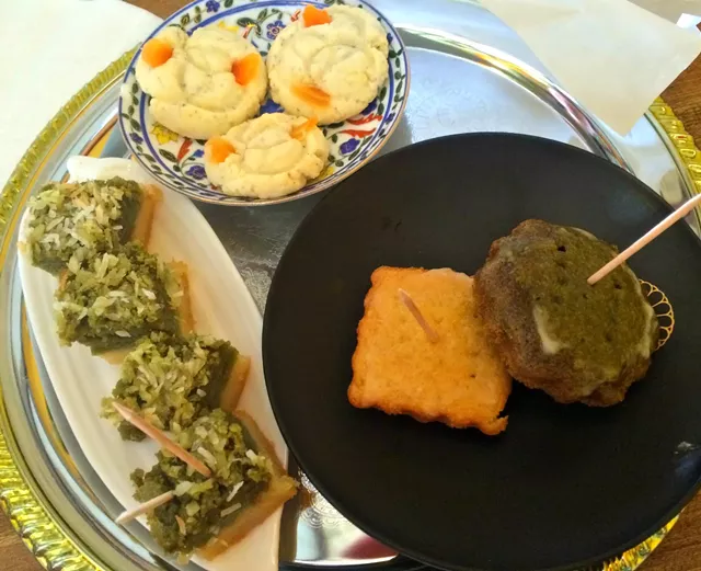 Alice Eats: Stone Leaf Teahouse