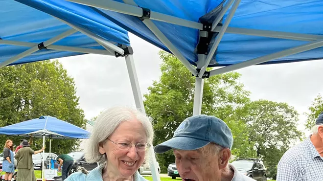 Image: Peacham Farmers Market: Apples & Arts