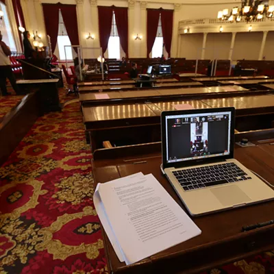 Image: Scenes From the Vermont Legislature's First Day